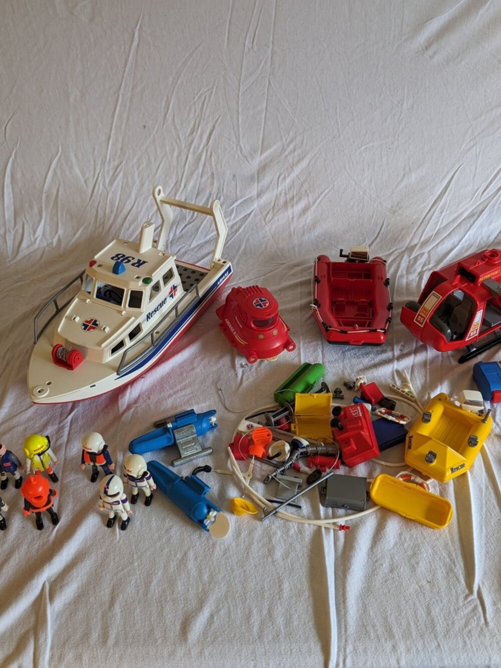 Playmobil Rescue Lot - Picture 2 of 6